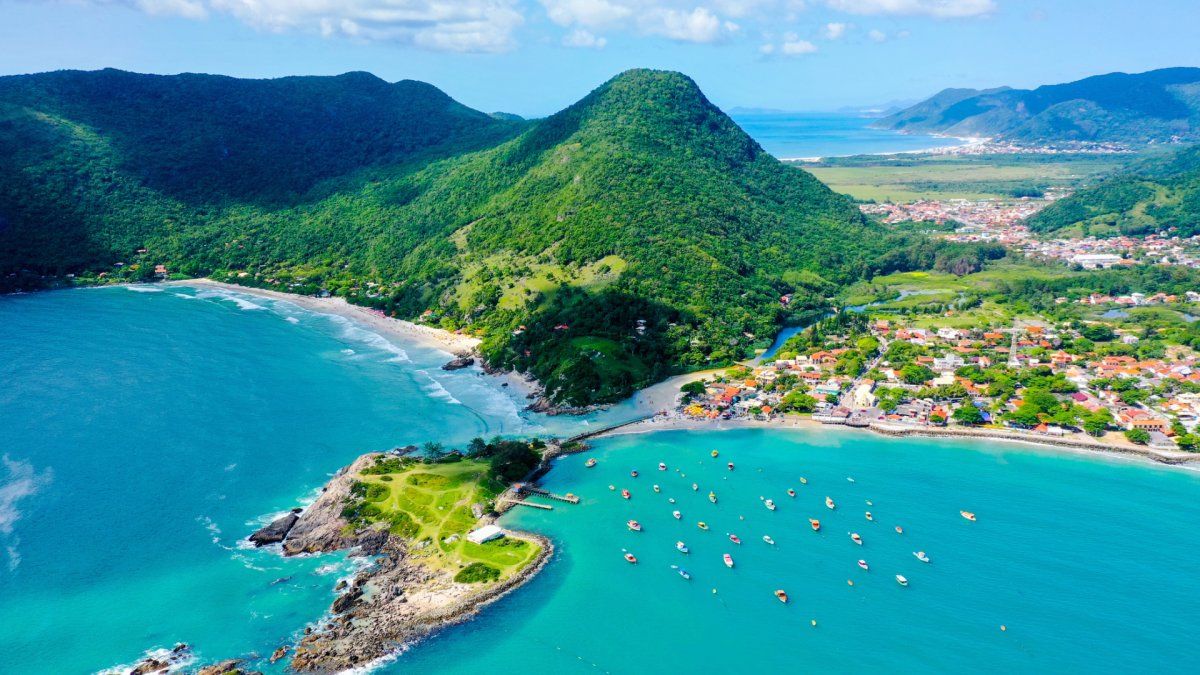 Aprovechá el verano para conocer la joya del sur de Brasil: Florianópolis. 