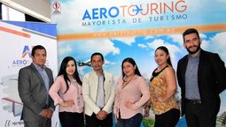 Equipo Aero Touring, incluidos Diego Aguirre y Marcelo Taco.