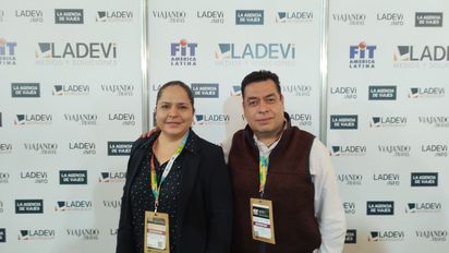 Grupo Posadas anticipa futuras inversiones: Verónica Williams Jara, subdirectora de Ventas de Live Aque Punta Cana; y Rodolfo Espinoza Vázquez, International Sales Manager de Fiesta Americana Hotels & Resorts.