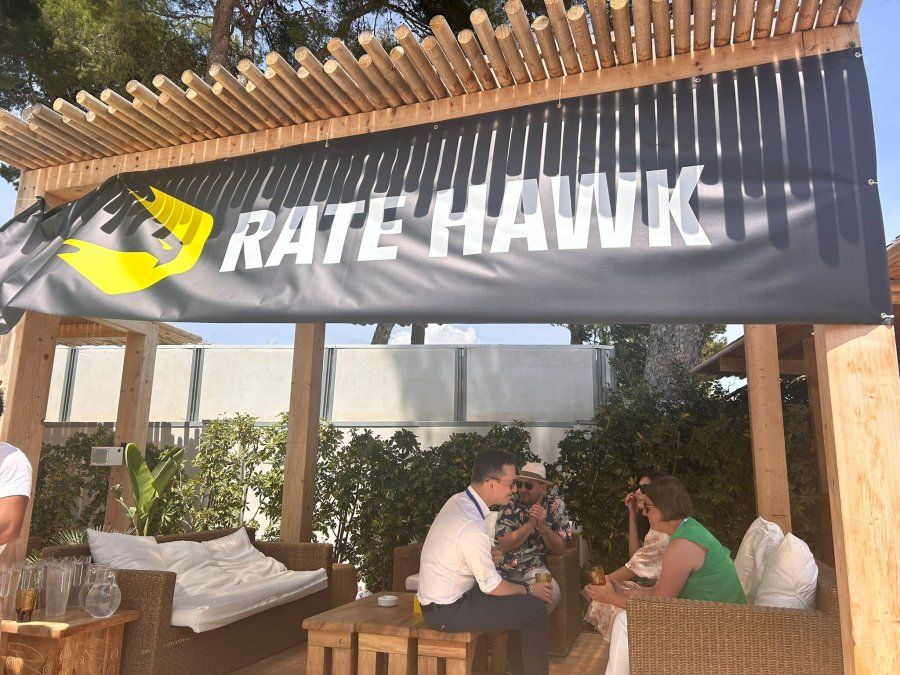 El parador de Rate Hawk en el segundo día de CON-X 2024.