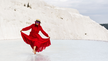 Pamukkale es uno de los paisajes naturales imperdibles de Turquía.