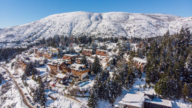 Bariloche en el foco de la escena por un presunto grupo de egresados.