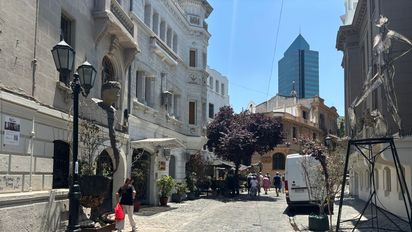 Mercado París-Londres: el barrio histórico de Santiago que se transformó en un polo turístico urbano