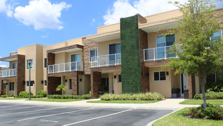 Magic Village ofrece más de 300 unidades para vacacionistas en Florida.