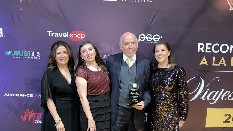 Viajes Palacio organizó una ceremonia de premiación para reconocer a sus socios y trabajadores.