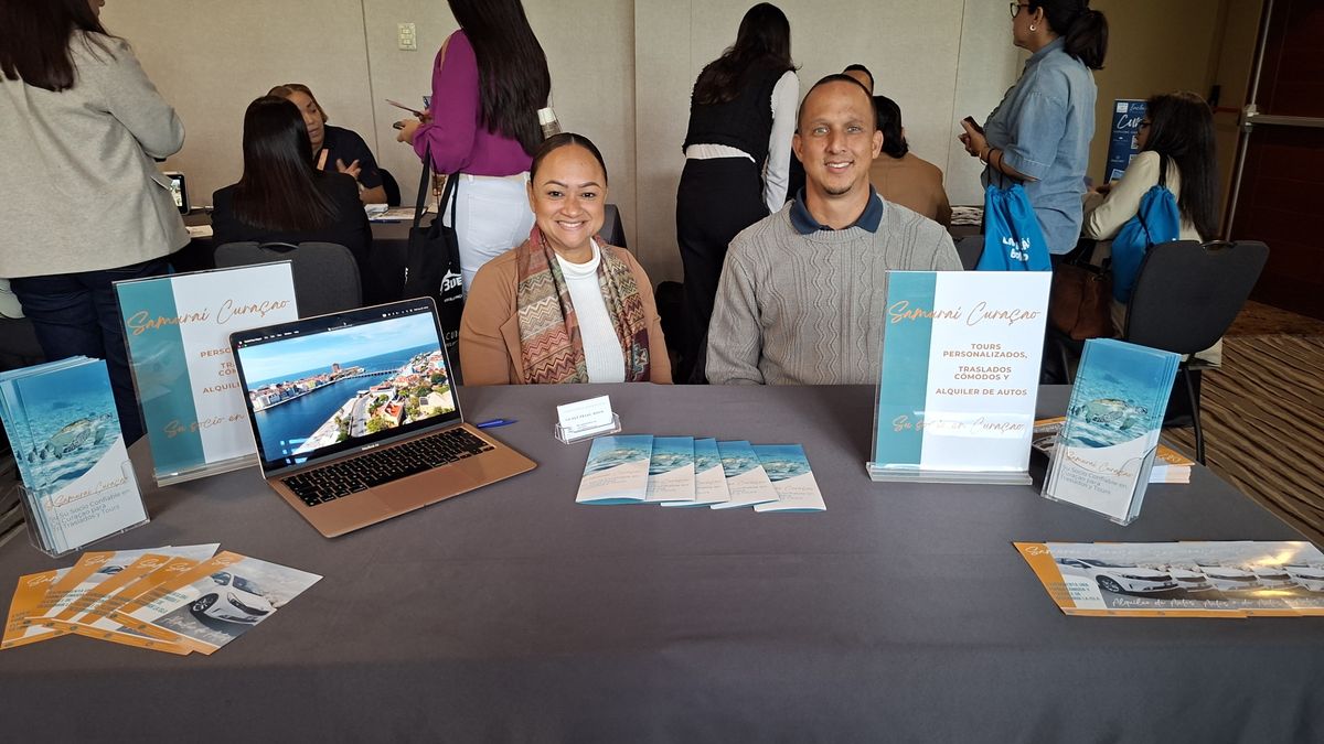 Nicole y Colin Praag-Boom de Samurai Curacao Car Rental.