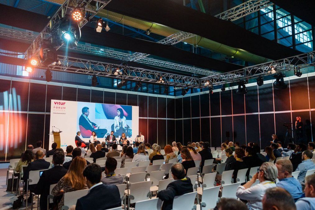 La jornada continuó durante la mañana y la tarde con ponencias de gran calidad.