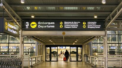 Senado busca orientación el Ministerio de Transportes y Telecomunicaciones para legislar una gobernanza en el Aeropuerto de Santiago.&nbsp;