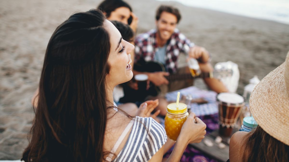 Playas, beach clubs y restaurantes se preparan para recibir a viajeros que quieren disfrutar los partidos en un ambiente caribe&ntilde;o.