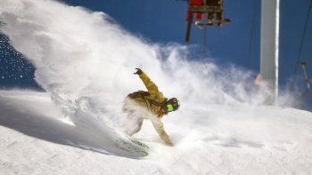 Enterate dónde queda Las Leñas y conocé las tarifas y precios para esquiar allí en estas vacaciones de invierno 2024.&nbsp;