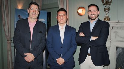 José Antonio Cámara, Country Manager, David Blázquez, director comercial y Pablo Segura, director de Marketing de Plus Ultra.&nbsp;