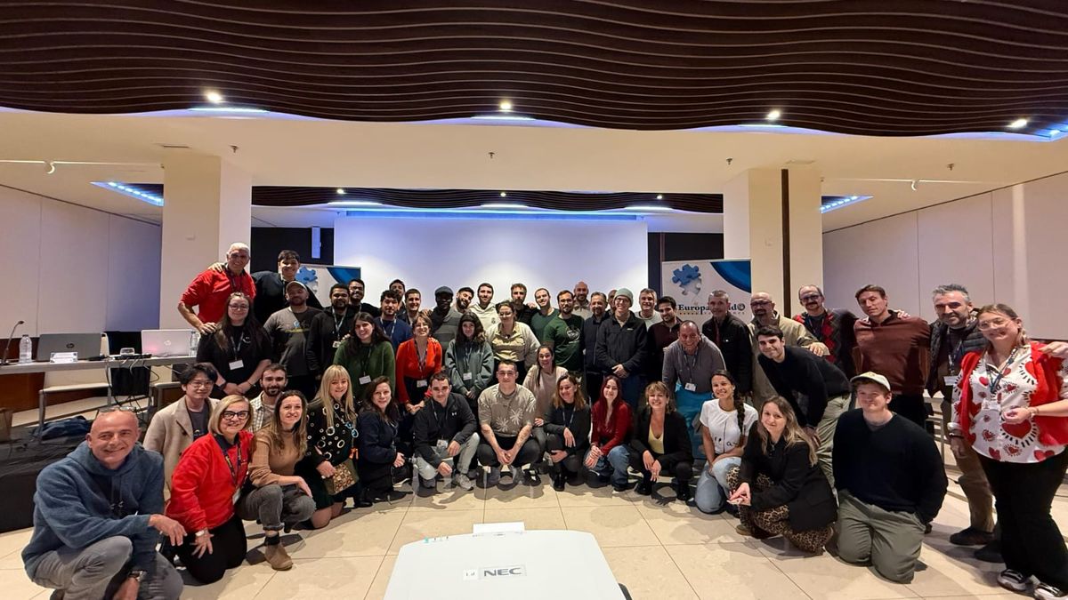 Europamundo fortalece de manera continua al equipo humano que acompaña cada viaje con jornadas de formación presenciales y online. - Ladevi Medios y Soluciones Europamundo fortalece de manera continua al equipo humano que acompaña cada viaje con jornadas de formación presenciales y online.