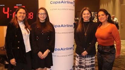 Paola Castaño, gerente regional de Países Andinos de Copa Airlines; Angela Gamba, gerente de Alianzas de Transporte y Proyectos Internacionales de Visit Panamá; Mariluz González, líder en Colombia de Copa Airlines; y Nidia Rodríguez, ejecutiva de ventas de Copa Airlines, participaron en la apertura de la caravana turística y workshop realizado en Bogotá.