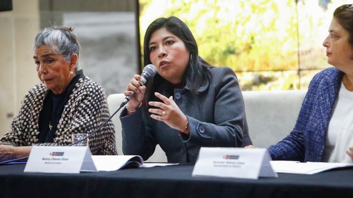 Betssy Chávez, ministra de cultura. - Ladevi Medios y Soluciones Betssy Chávez, ministra de cultura.