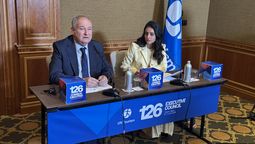Jordi Hereu, ministro de Industria y Turismo de España, junto a Shaikha Nasser Al Nowais, secretaria general de ONU Turismo, en el 126 Consejo Ejecutivo de ONU Turismo.