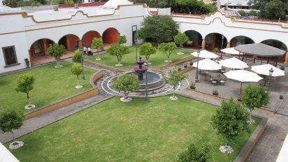 GRUPO BRISAS. La Hacienda Jurica recibió el sello de Punto Limpio