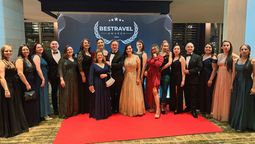 Equipo de Bestravel en el marco de los Bestravel Awards.