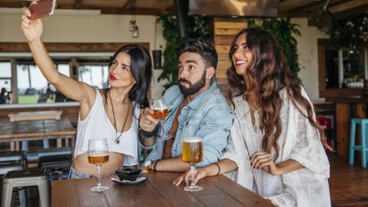 Bares en Bogotá que ofrecen experiencias distintas para cada momento del día.