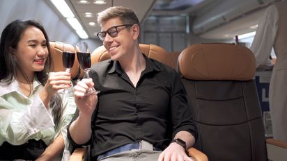 Los vuelos chárter permiten conectar con excelentes opciones en destinos para vacacionar, en algunos casos incluso con un servicio a bordo que no ofrecen otras compañías aéreas.