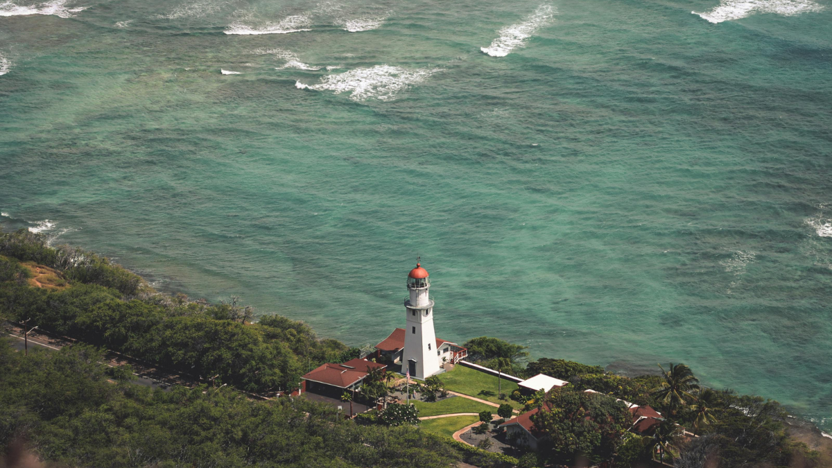 Honolulu se presenta como una metrópoli vibrante y llena de historia.