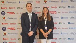 Roberto Klopsch y Josefina Luque de Visit Buenos Aires presentes en la 4° Convención del Grupo GEA en Perú.