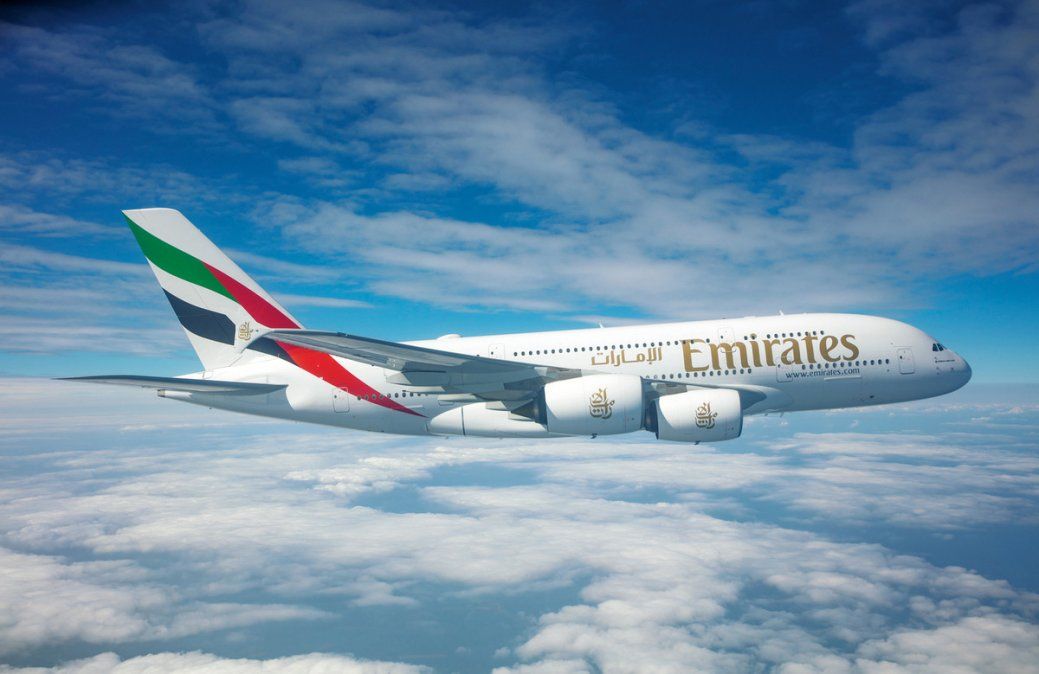 Según los últimos premios SkyTrax, Emirates es la mejor aerolínea que opera en el mercado chileno y es la quinta mejor a nivel internacional.