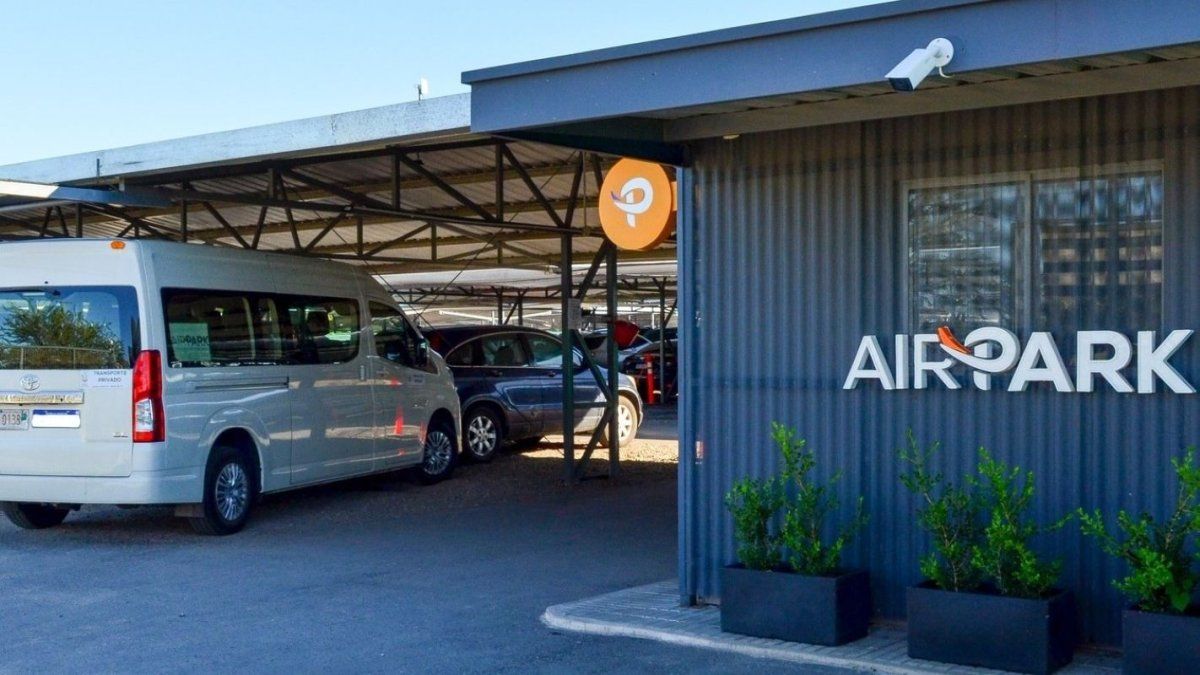 ¿Dónde dejar el auto al viajar desde Aeroparque? Opciones, precios y tips para estacionar