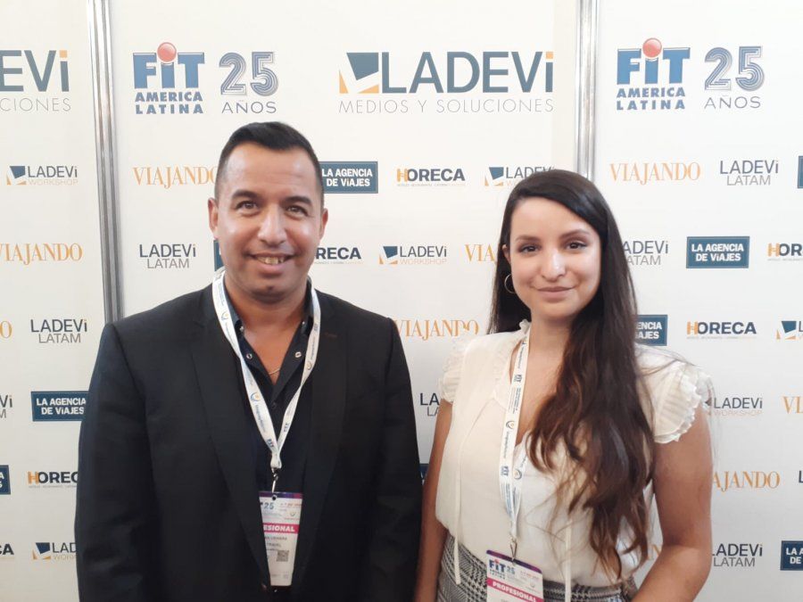 Camila Rollo, gerenta de Marketing y Sebastián Uehara, gerente comercial de Tower Travel. &nbsp;