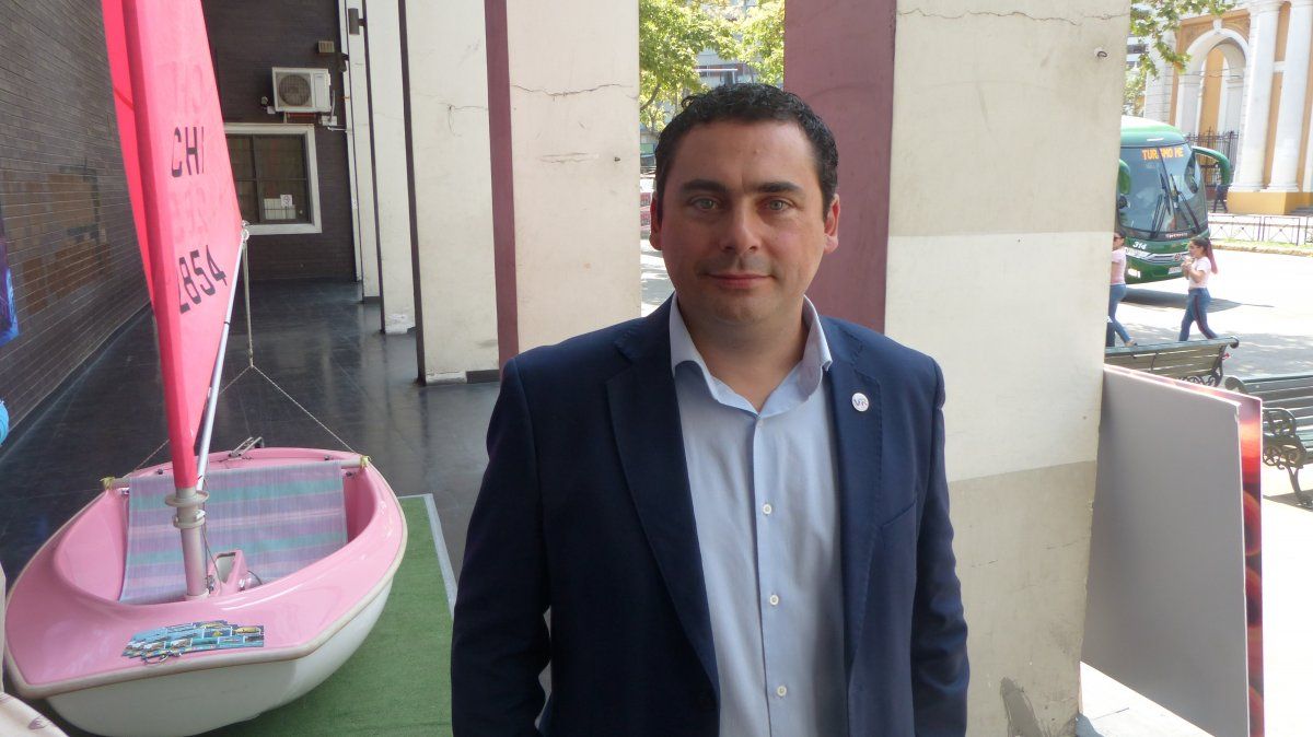 Francisco Godoy. - Ladevi Medios y Soluciones Francisco Godoy.