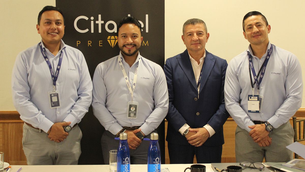 Equipo de Citadel Mayorista de Turismo, encabezado por su presidente Giovanny Pinargote (2do der.). - Ladevi Medios y Soluciones Equipo de Citadel Mayorista de Turismo, encabezado por su presidente Giovanny Pinargote (2do der.).