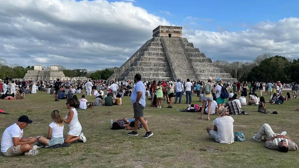 Turistas internacionales en México.