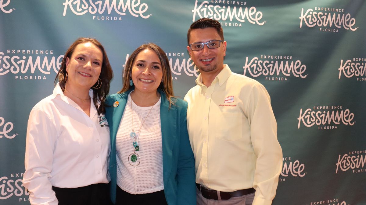 Olga Muñoz, directora comercial de Zimple Rentals; Mayerly Rojas, Account Manager de Aviareps Colombia; y Camilo Gómez, líder comercial de TravelKit.