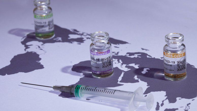 Covid. La investigación también muestra cómo los destinos se están abriendo a los turistas internacionales vacunados.