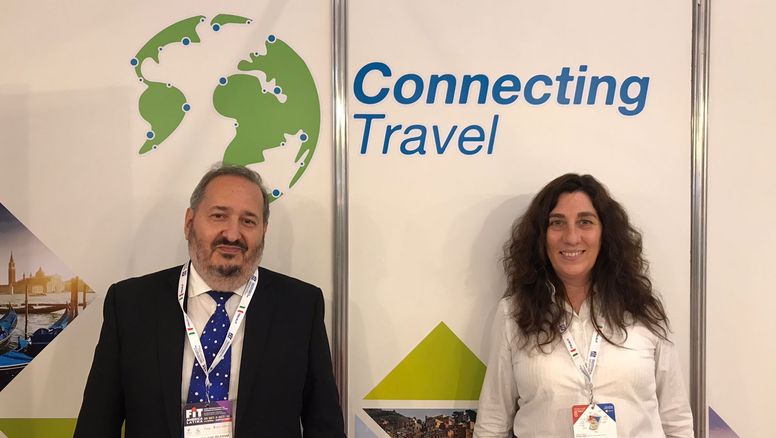 Lidia Rodríguez y Alejandro Zeleznak promocionaron las salidas grupales de Connecting Travel.