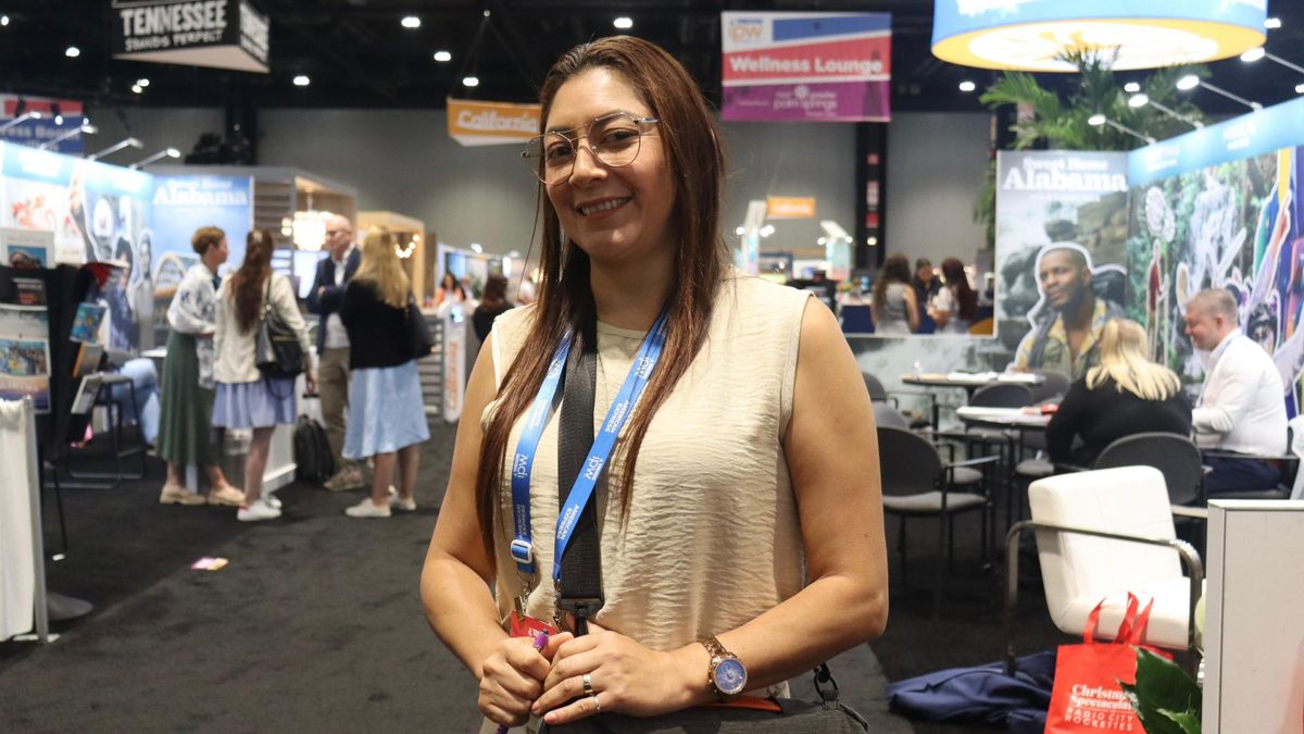 Cecilia Paredes de Universal de Viajes durante IPW 2025.