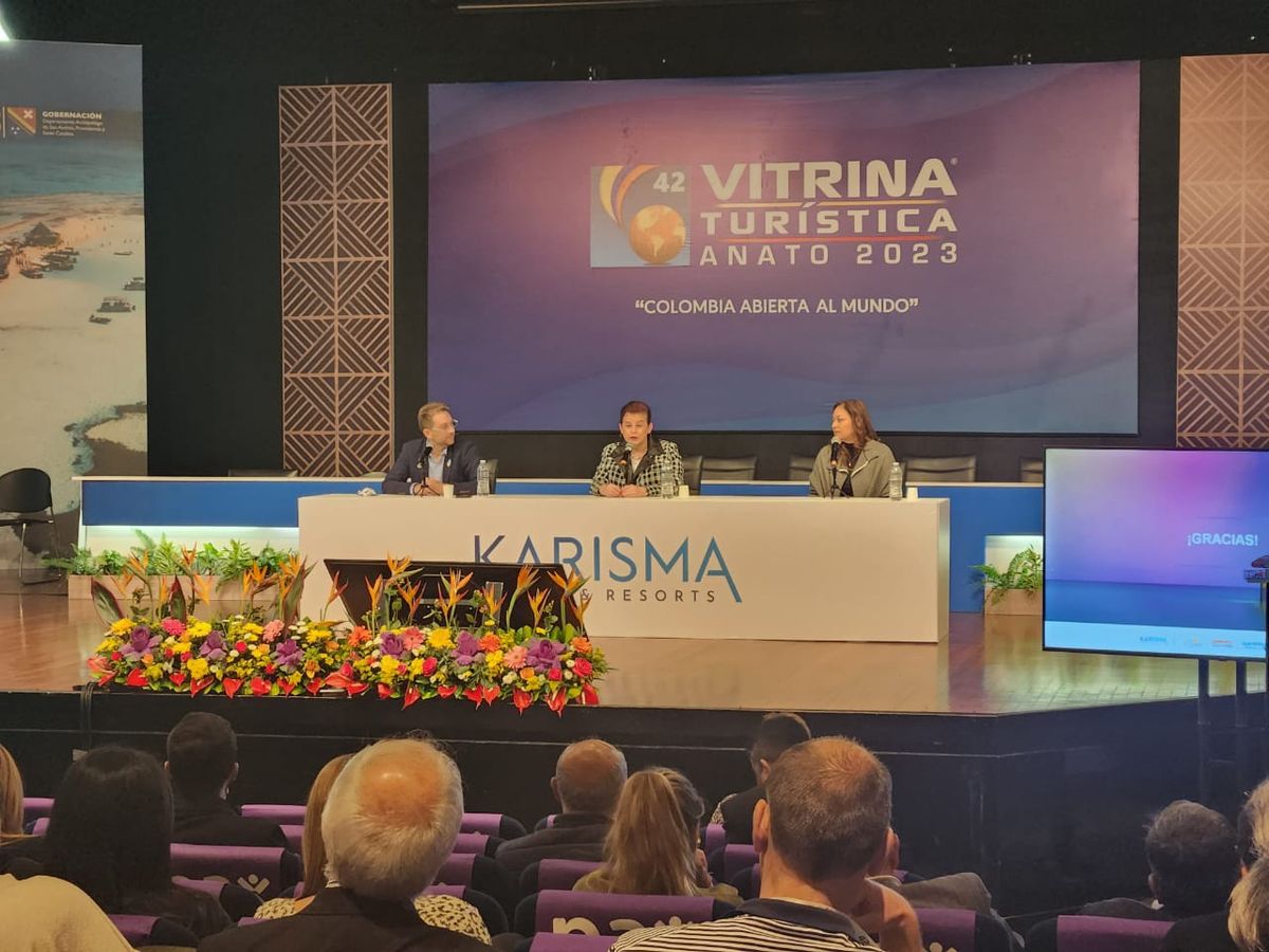 Karisma Hotels & Resorts anuncia su expansión en una conferencia de prensa en la Vitrina Turística Anato 2023.