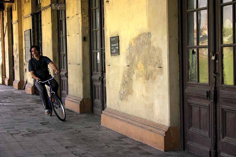 El andén de la vieja estación del FFCC Central.