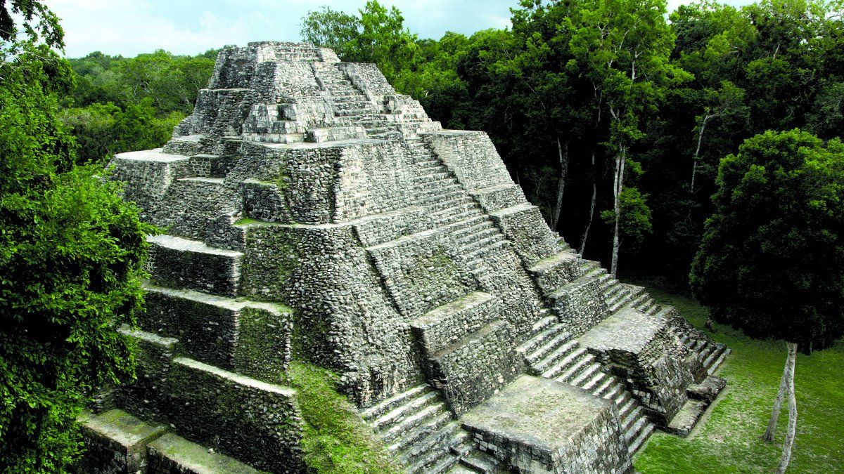 Los Tesoros Mayas De Guatemala