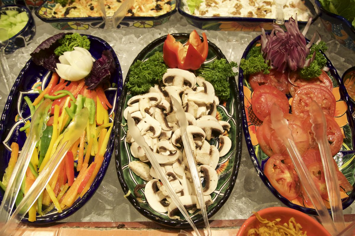 Decameron anunció el regreso al modelo de autoservicio en los restaurantes buffet en Los Cocos, Isla Coral, La Marina y Complex.