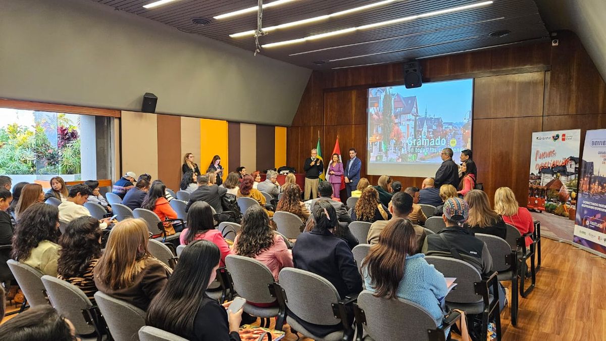 Delegaci&oacute;n de Festuris en Lima.