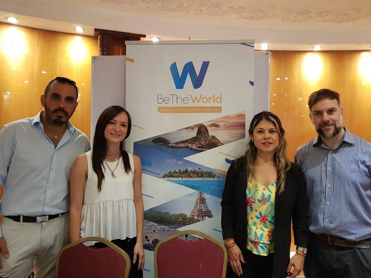Los ejecutivos de Be The World en ECTU 2022: Maximiliano Chaparro, Natalia Arango, Marcela Lancheros y Javier Rodríguez.