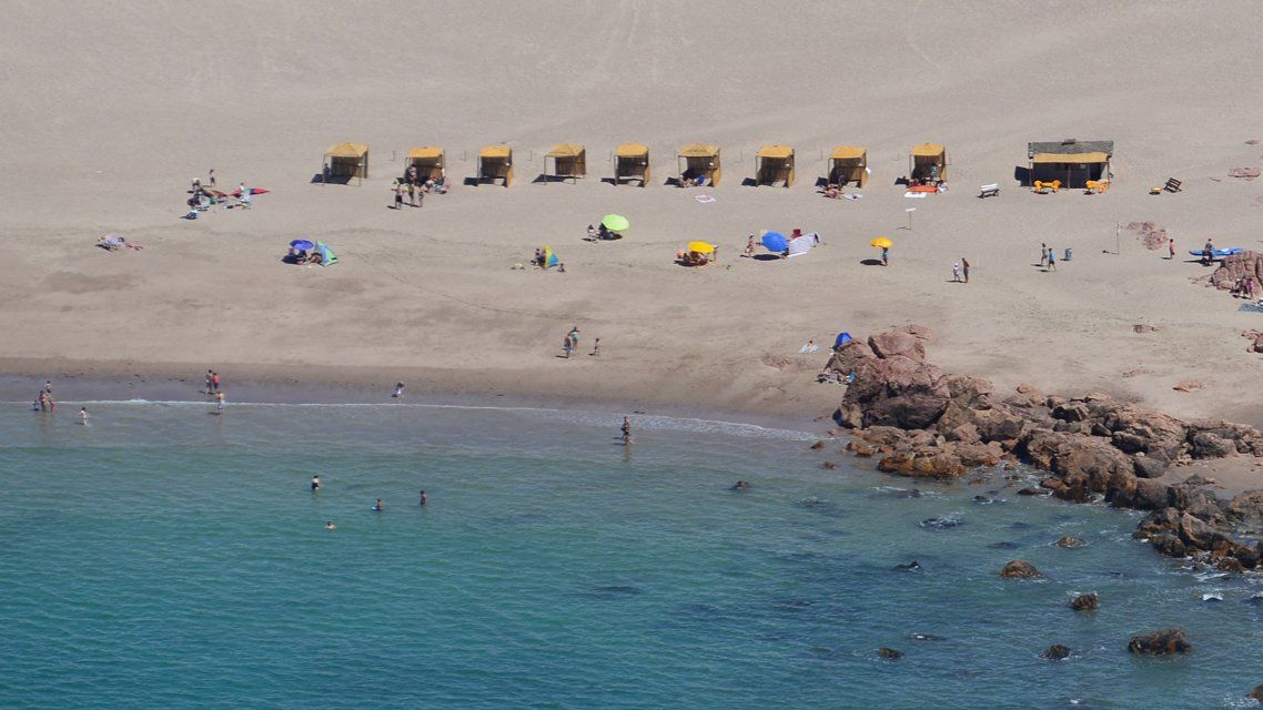 Las Grutas es otro espectacular destino de la Patagonia que tenés que conocer en verano.
