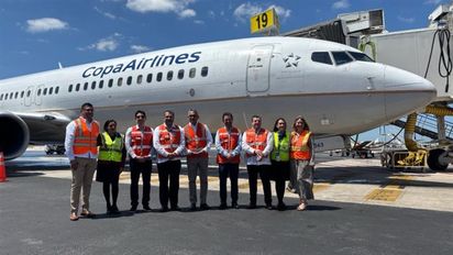 Copa Airlines celebró los primeros 25 años operando vuelos entre el Aeropuerto de Cancún y el Aeropuerto Internacional de Tocumen, en Panamá.