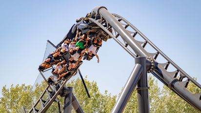 El Parque Warner Madrid celebra el primer año de Batman Gotham City Escape