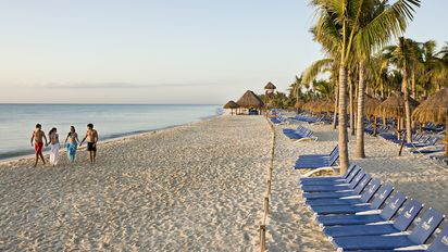 Princess Hotels: el Grand Riviera Princess presenta una de las mejores ubicaciones a pie de playa, permitiendo disfrutar de una forma cómoda de la fina arena y el agua cristalina.&nbsp;