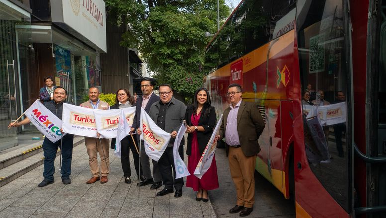 Mobility ADO y Sectur encabezaron el banderazo de salida de la nueva ruta del Turitour que saldrá desde la Ciudad de México a Oaxaca.