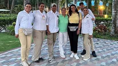 Personal operativo de la cadena de hoteles Decameron.