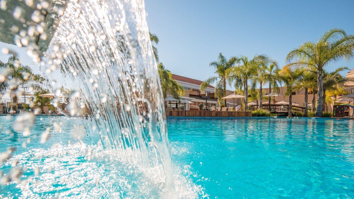 Fin de semana largo de Carnaval 2026: Los Pinos Resort & Spa Termal ofrece beneficios por estadía prolongada.