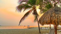 Santa Marta: la playa del Estelar Santamar Hotel un lugar para relajar.