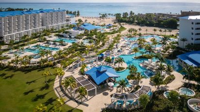 Hyatt cierra 2025 con pérdidas de 44M€ y un EBITDA de 976M€